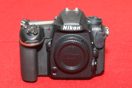 Gebrauchtware - Nikon D500 Spiegelreflexkamera OVP