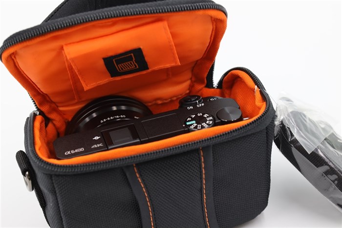 Yuma Beutel 1 - Kamera Tasche ideal für Sony alpha 6000er Serie, Olympus OM-D EM10er & Panasonic GX80